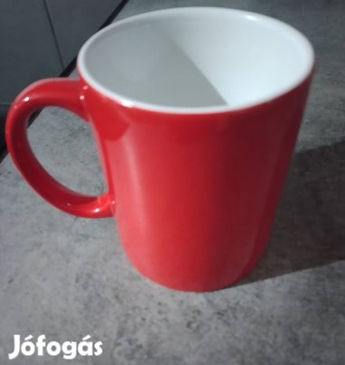 Piros porcelán bögre