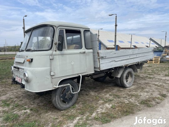 Piros rendszámos Robur 4x4 eladó