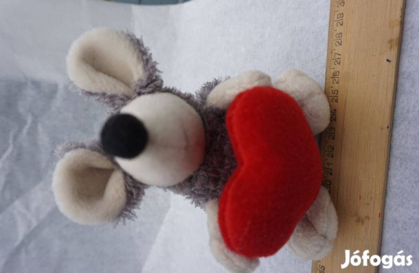 Piros szívet tartó plüss egérke eladó