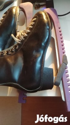 Piruet 102 korcsolya