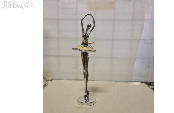 Piruettező táncos balerina 45 cm