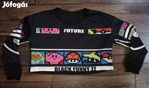 Pixel mintás haspóló