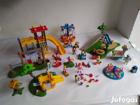 Playmobil 5024 óriás játszótér fagyissal sok kiegészítővel