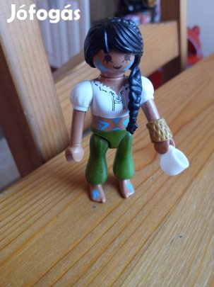 Playmobil lány bögrével, 7 cm 