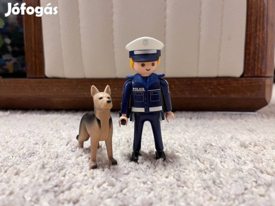 Playmobil rendőr figura és kutya