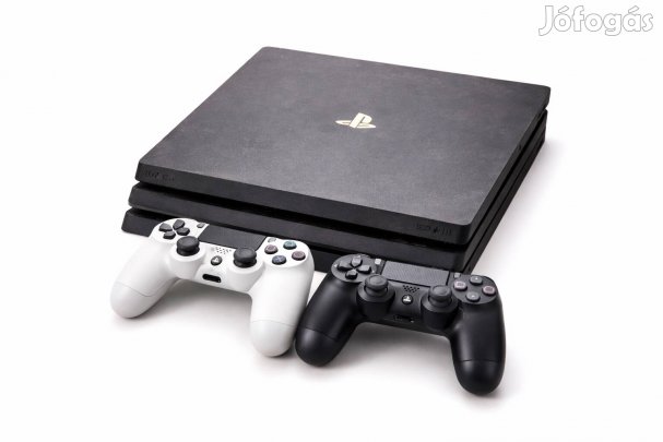Playstation 4 Pro + 2 kontroller (fekete + fehér) 