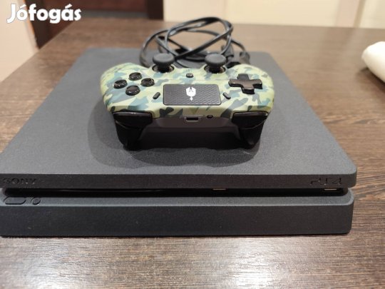 Playstation 4 slim