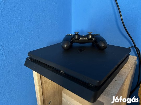 Playstation 4 slim