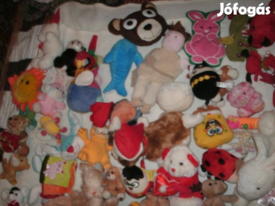 Plüss 100 darab kisebb , közepes , nagyobb vegyesen eladó