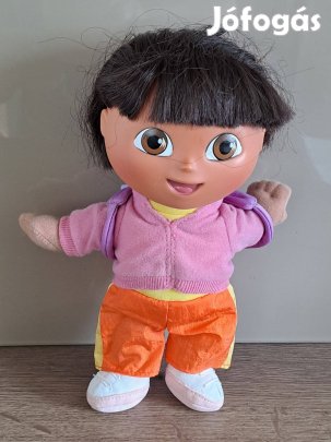 Plüss Dóra baba, játék