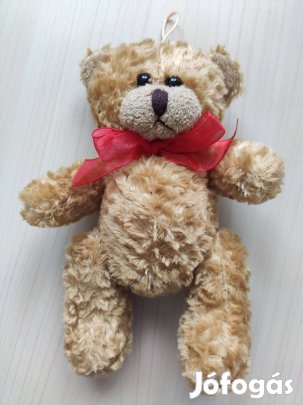 Plüss állat figura piros masnis barna maci