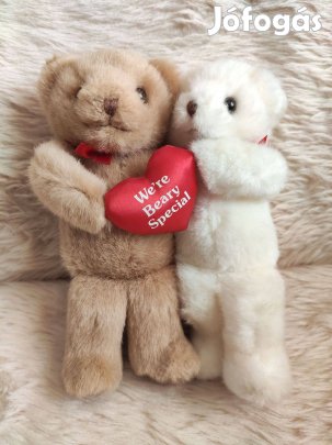 Plüss állat figura szíves maci pár