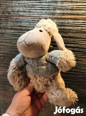 Plüss bárányka