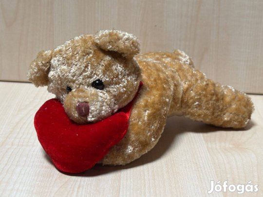 Plüss maci, mackó szívvel, játék