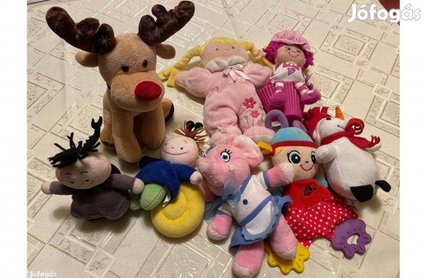 Plüss mesefigurák 8 db