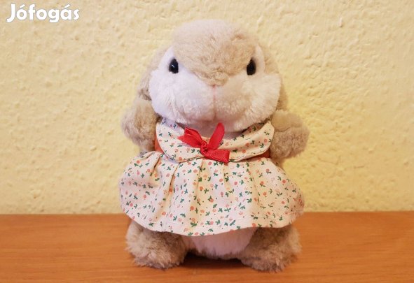 Plüss nyuszi ruhával