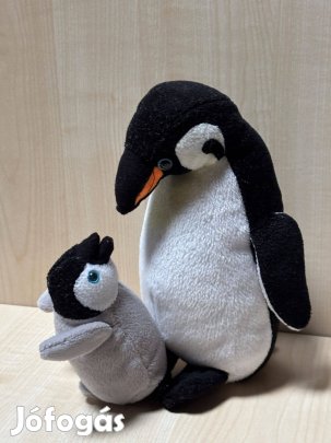 Plüss pingvin figura a picinyével