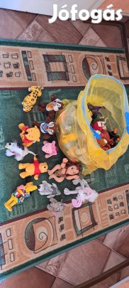Plüssjátékok, műanyag figurák 50-60 db egyben eladó