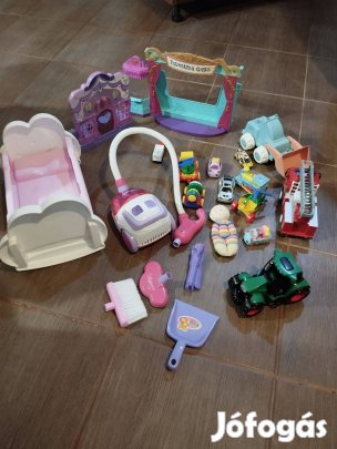 Plüssök és játékok vegyesen!