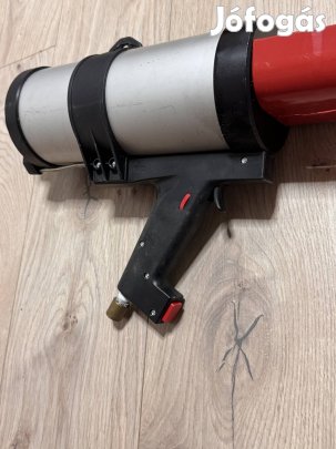 Pneomatikus kinyomó pisztoly