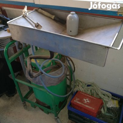 Pneumatikus alkatrész tisztító