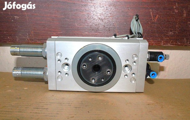 Pneumatikus forgató hajtás féligforgó hajtómű fordítómű 180°-os 7185