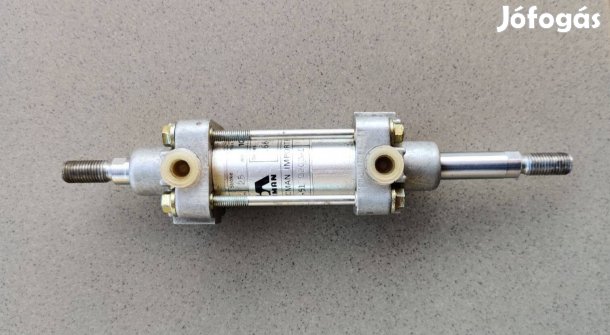 Pneumatikus munkahenger