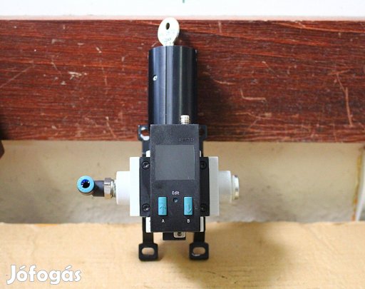 Pneumatikus nyomásszabályzó digitális nyomásérzékelővel Festo ( 7250 )