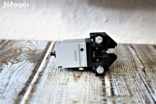 Pneumatikus szorító rögzítő párhuzamos megfogó ( 6647 )