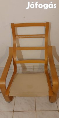 Poang fotel lábtartoval