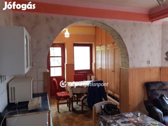 Pocsaji eladó 90 nm-es ház