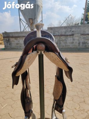 Pódium western nyereg