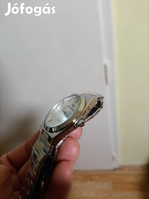 Poedagar egyedi karóra