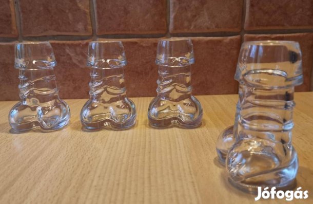 Poénos röviditalos pohár szett