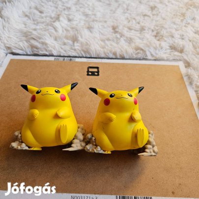 Pokemon Pikhachu figurák 2 db egyben teljesen új 10cm magas személyes