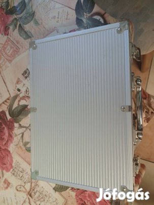 Poker szett minden tartozékal