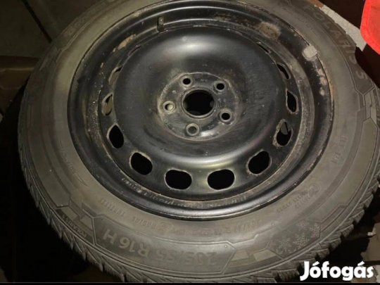 Polaris Téligumi szett felnivel 205/55 R16H