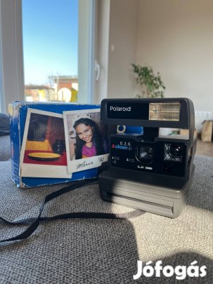 Polaroid 636 Closeup Instant Camera
