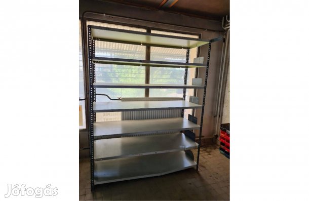 Polc Salgó Lábakkal