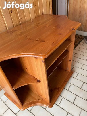 Polcos fenyő szekrény