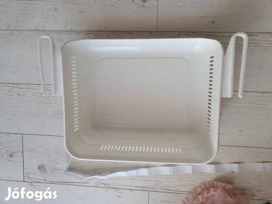 Polcra húzható tehető akasztható füles akasztós kosár tároló fehér műa