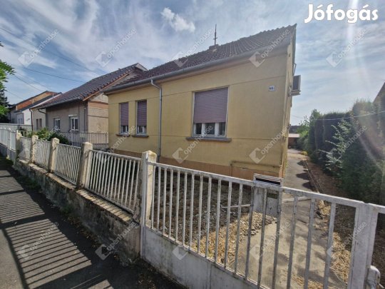 Polgári báj, modern lehetőségek  Katonarét szívében.