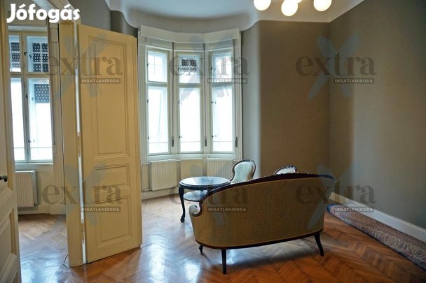 Polgári lakás a belváros szívében