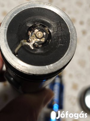 Police (4db goliát elemmel működik)