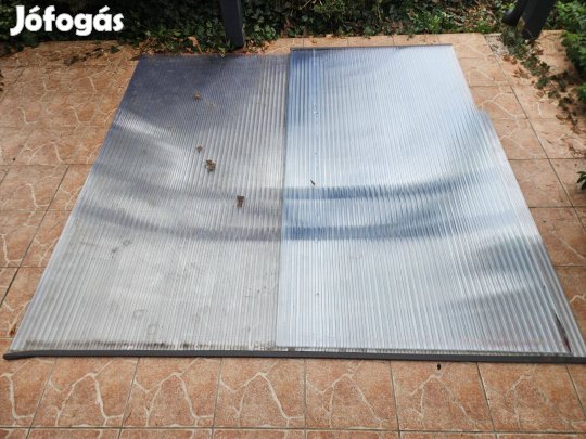 Polikarbonát 16mm-es kék eladó