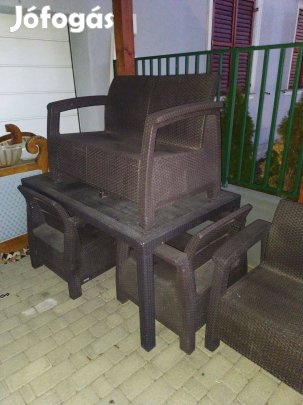Polirattan garnitúra eladó
