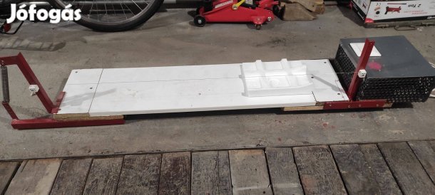 Polisztirol /műanyag hab/ vágó