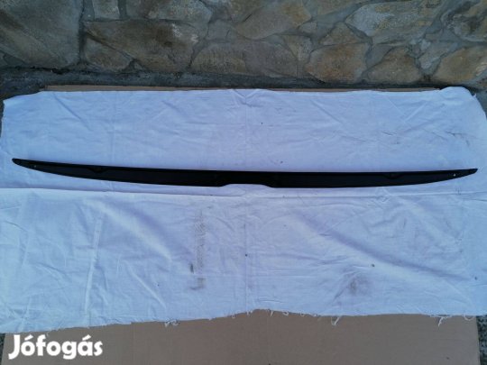 Polski Fiat 125 eredeti gyári és új köténylemez toldat