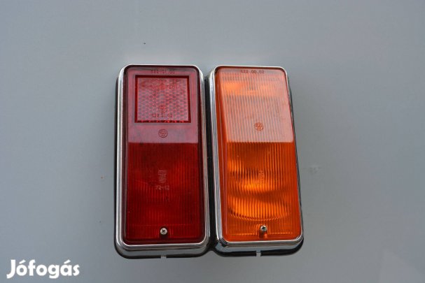 Polski fiat 125 új eredeti jobb hátsó lámpa régi kivitelű króm szegély