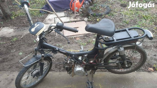 Polymobil benzines robogó